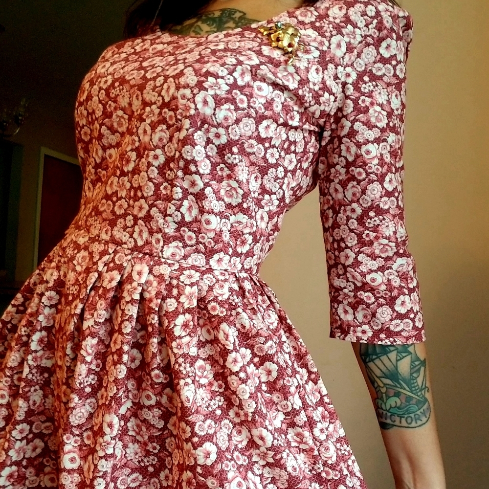 Floral Retro 50s  Floral Pleated Full Dress  M